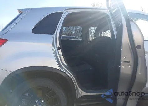 2019 Mitsubishi Outlander Sport 2.0 Le from USA, damaged, VIN JA4AP3AUXKU009538